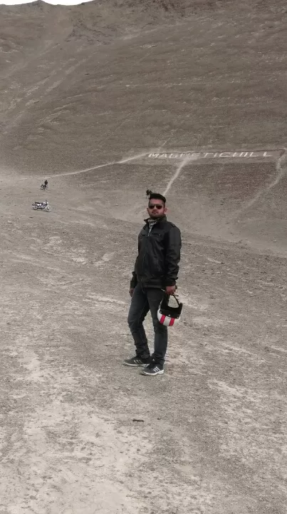 Photo of Magnetic Hill by Manish Raut