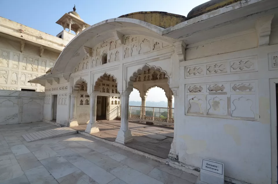 Photo of Roshan Ara Pavilion, Agra Fort, Rakabganj, Agra, Uttar Pradesh, India by Sushant Singhal