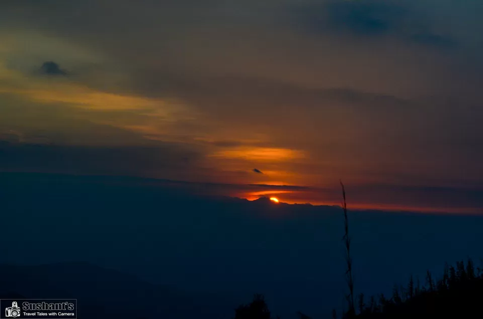 Photo of Tiger Hill Sunrise Observatory, Darjeeling, West Bengal, India by Sushant Singhal