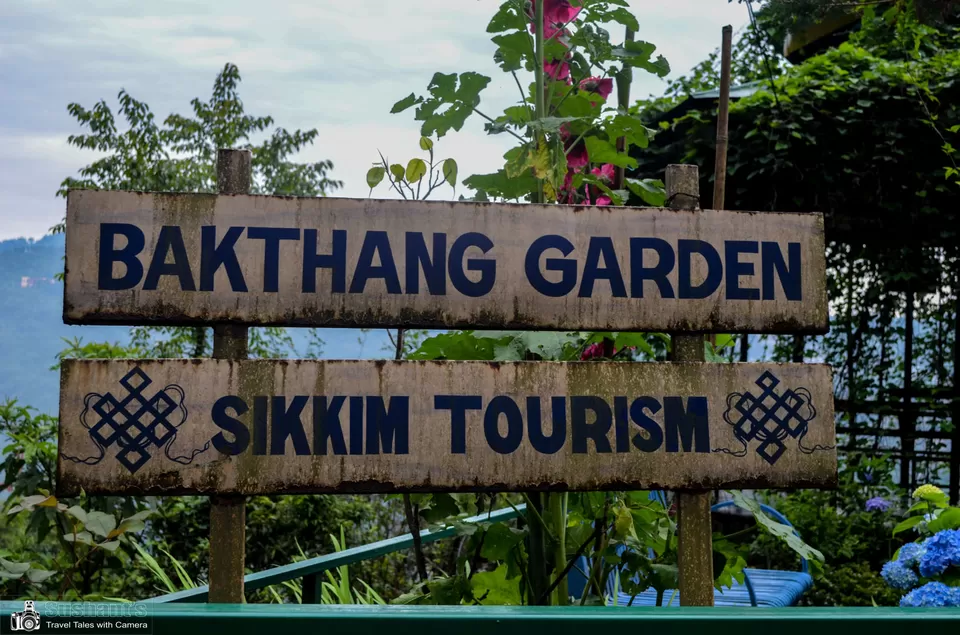 Photo of Bakthang Waterfall, Gangtok, Sikkim, India by Sushant Singhal