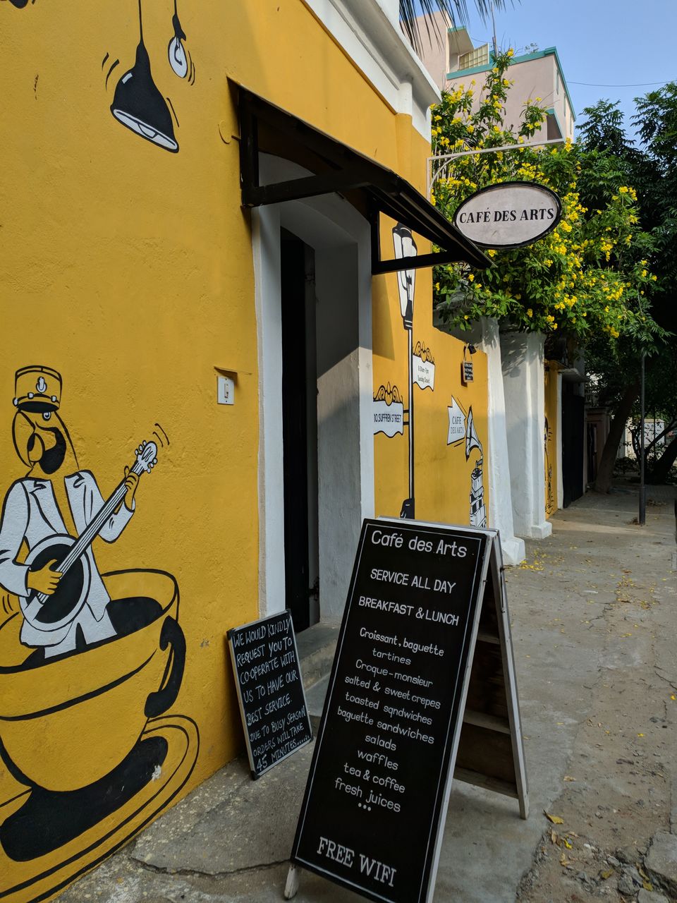 Photo of Cafe des Arts, Suffren Street, White Town, Puducherry, India by Sushmitha Rao