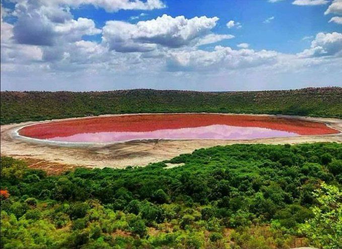 Photo of 50,000-Year-Old Lonar Lake in Maharashtra Turns Pink, Scientists Probing the Reason by Tanushekha Agnihottri