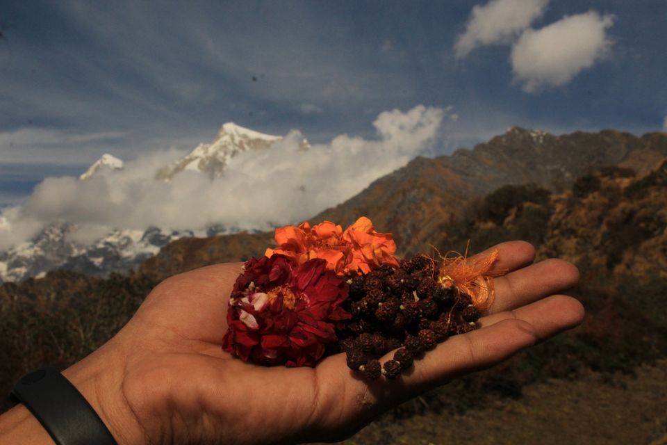 Photo of Madhyamaheshwar Temple Trek, Uttarakhand, India by trekking uttarakhand