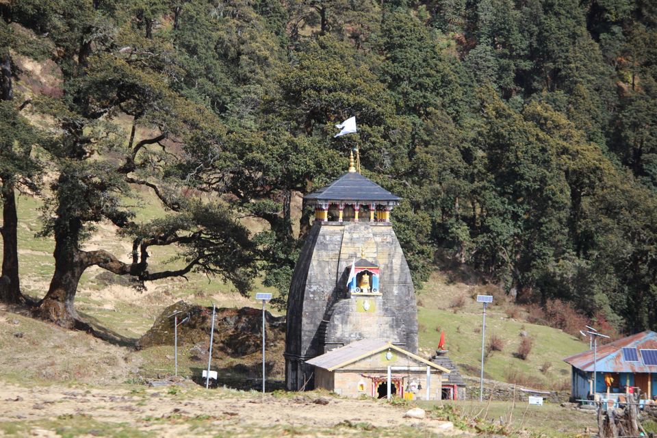 Photo of Madhyamaheshwar Temple Trek, Uttarakhand, India by trekking uttarakhand