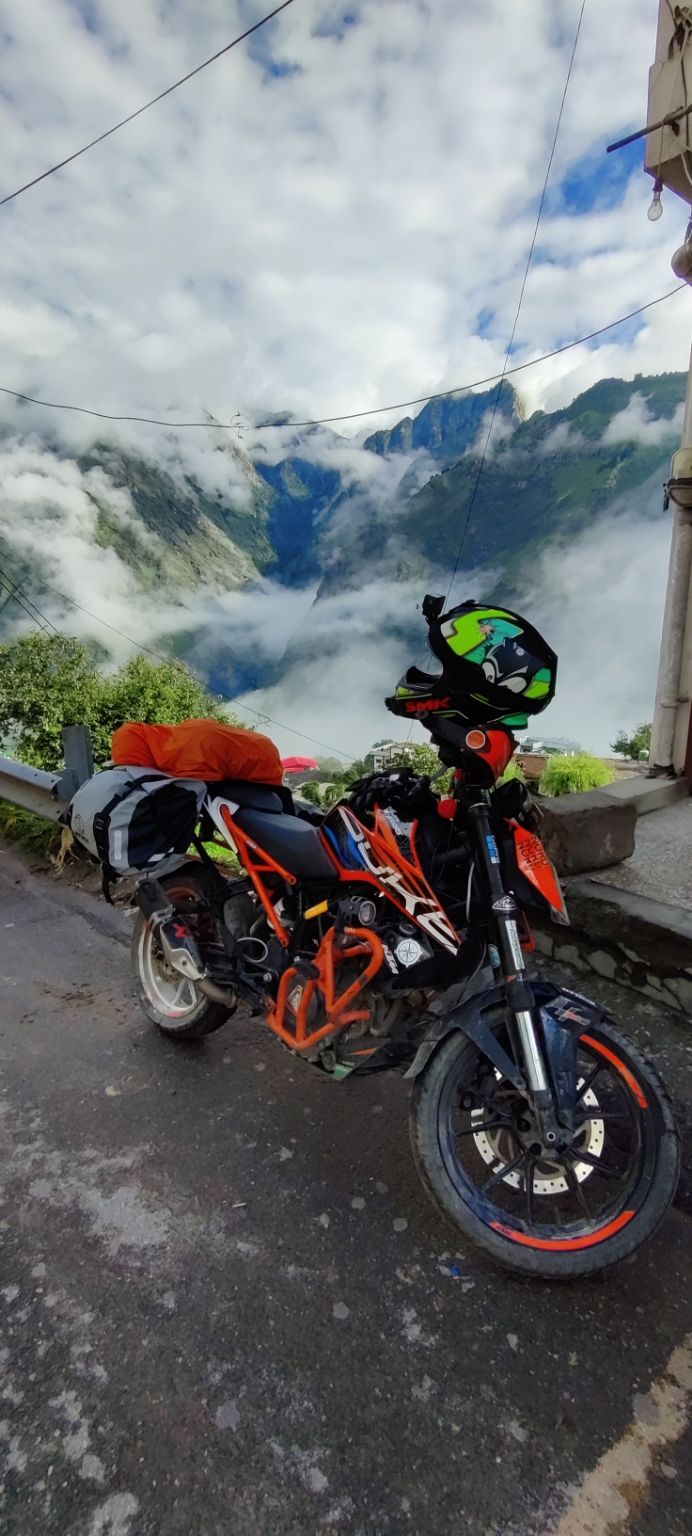 Photo of Niti valley Last village on Indo china border by trekking uttarakhand