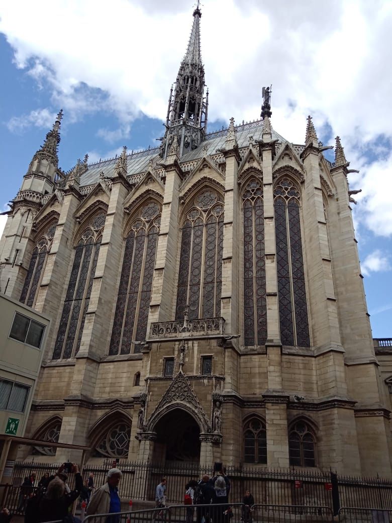 Photo of Paris, France by Madhuri Peri Bhattacharya