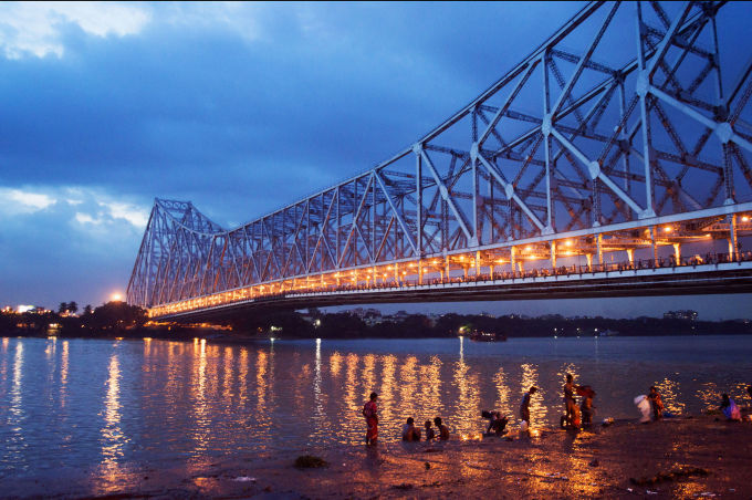 Photo of Bong city!!! 7/9 by Neerja Kapadia