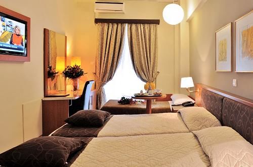 Photo of Greece : Athens 1/8 by Neerja Kapadia