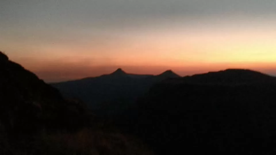 Photo of Alang Fort, Ambewadi, Maharashtra, India by Amit Kumbhojkar