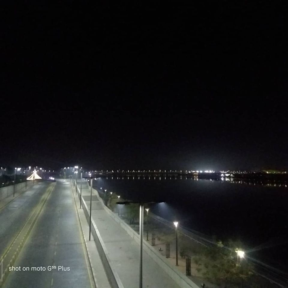 Photo of Sabarmati Riverfront Walkway West, Ellisbridge, Ahmedabad, Gujarat, India by Eshwar M R