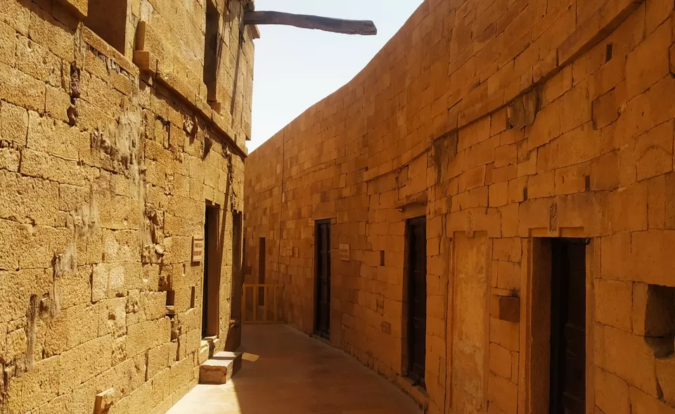 Photo of Golden city of forts, lakes and sand dunes- Jaisalmer by Ompuri Goswami