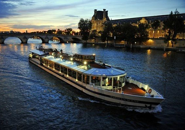 Photo of 7 of the Best Romantic Things to Do in Paris 7/7 by Prakash YuvaTrip