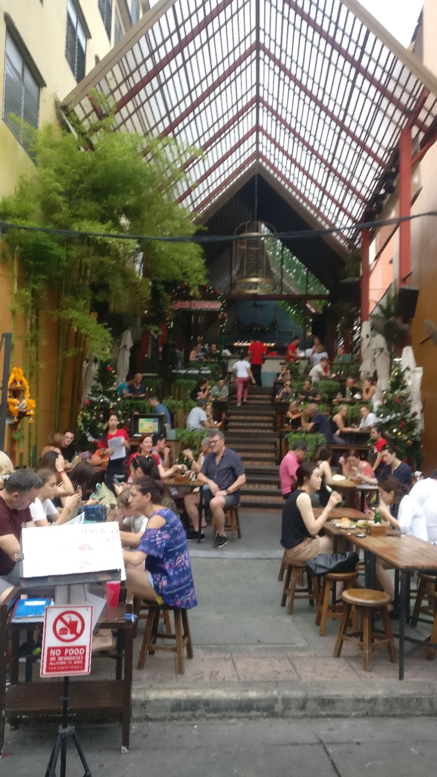 Photo of Khaosan Road, Talat Yot, Phra Nakhon, Bangkok, Thailand by The Journey