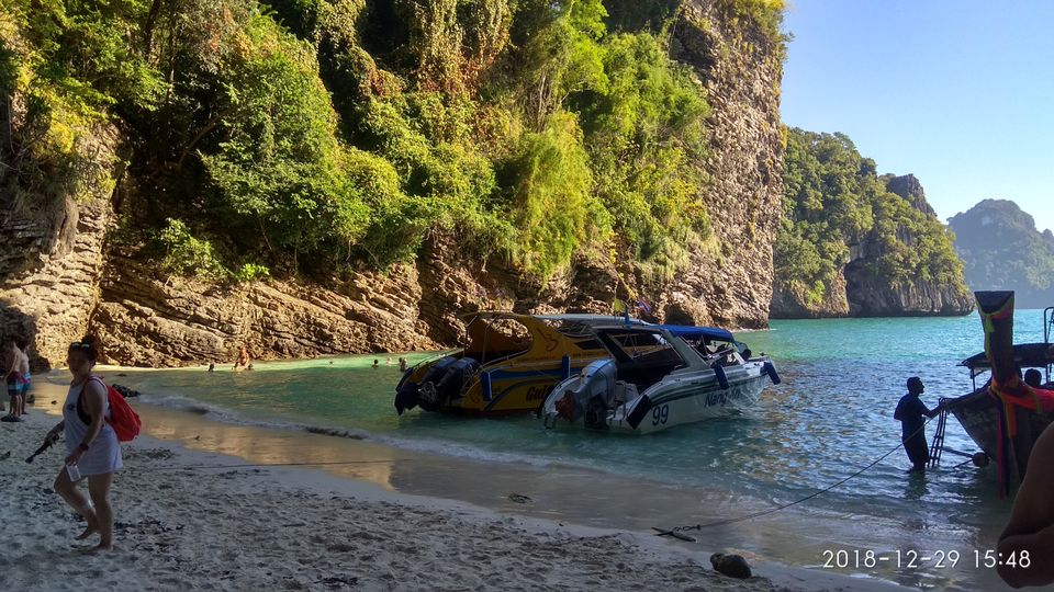 Photo of Chicken Island (Koh Poda Nok), Ao Nang, Mueang Krabi District, Krabi, Thailand by The Journey