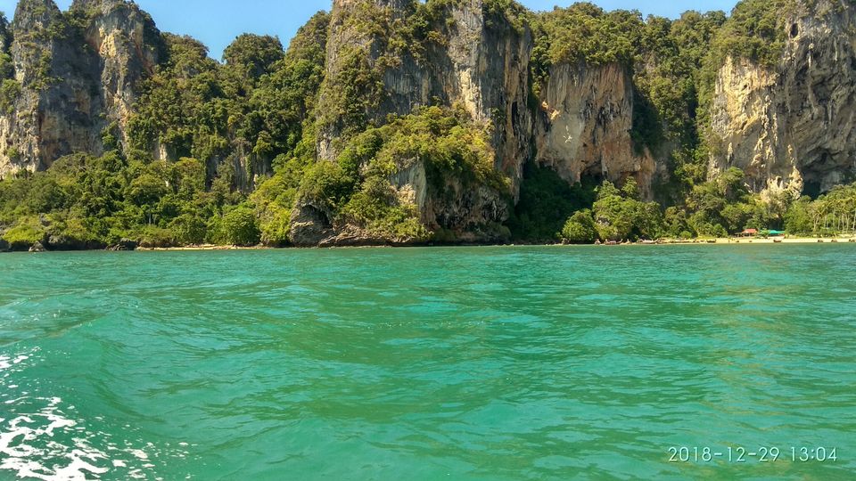 Photo of Chicken Island (Koh Poda Nok), Ao Nang, Mueang Krabi District, Krabi, Thailand by The Journey