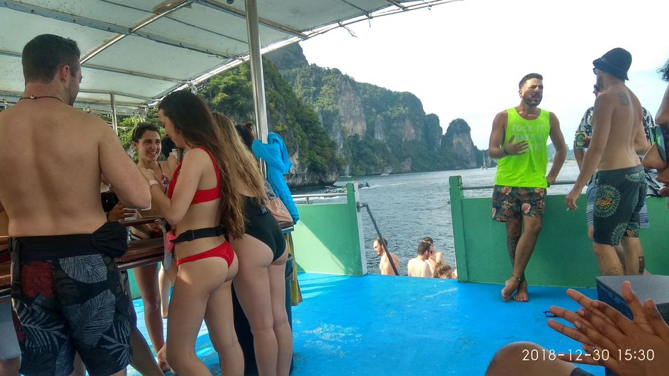 Photo of Blanco Boat Party, T. Ao Nang, A. mung krabi, Krabi, Thailand by The Journey