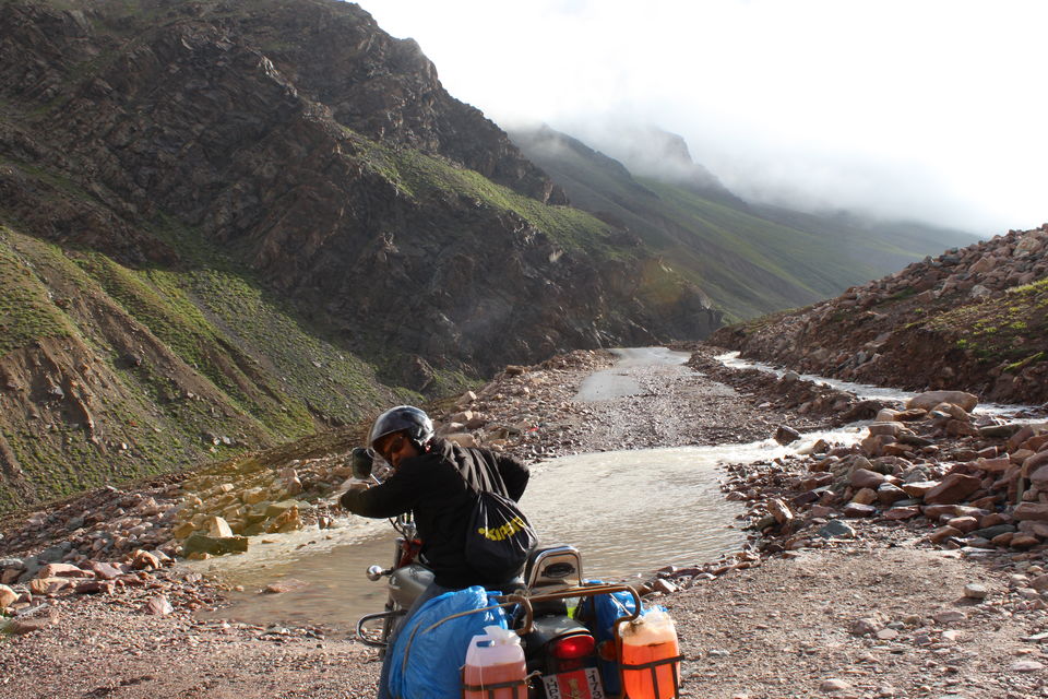 Photo of Traveling Tips for Road Trip before you plan- Safety Tips (Manali-Leh) by Traveling Chef