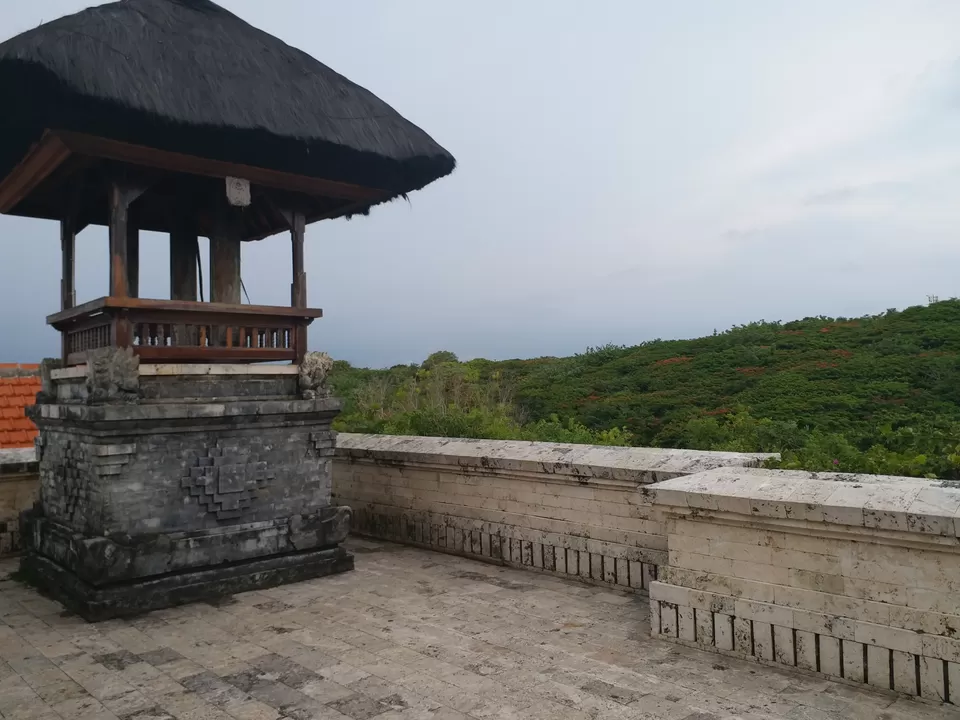 Photo of Uluwatu Temple, Pecatu, Badung Regency, Bali, Indonesia by Abhijeet Pandey