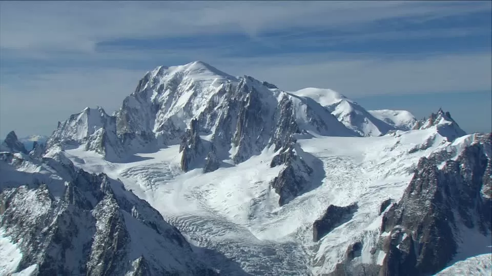 Photo of Mont Blanc du Tacul, Chamonix, France by rahul bairwa