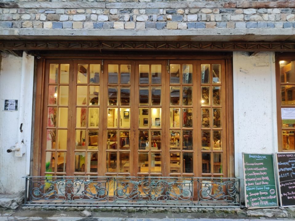 Photo of Mall Road Mussoorie by Divyangna Parikh