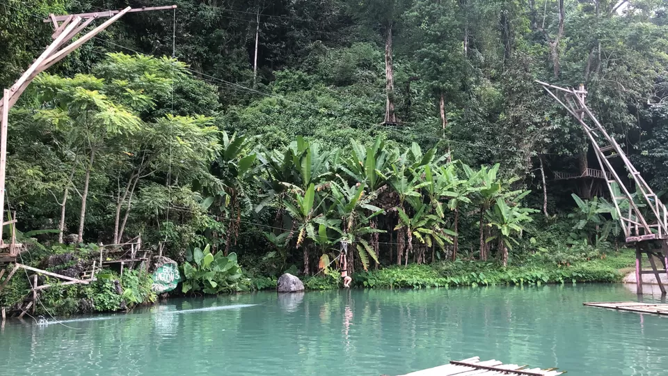 Photo of Vang Vieng by Shahzad Brat