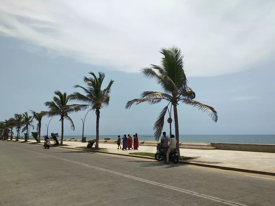 Photo of Rock Beach, White Town, Puducherry, India by Divya Singh