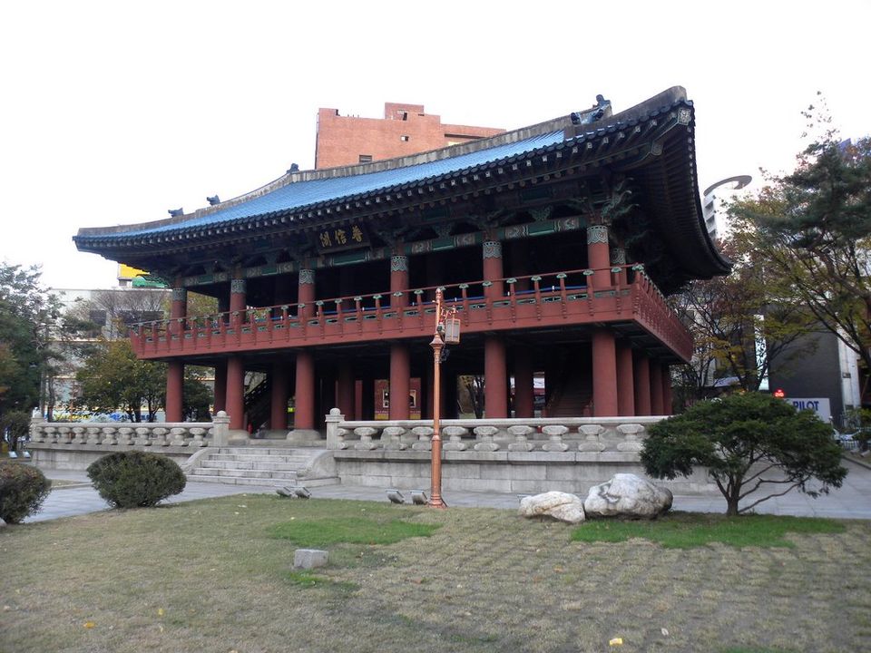 Photo of Bosingak, Jong-ro, Seoul, South Korea by Santa Jocita