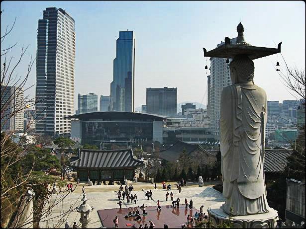Photo of Bongeunsa, Bongeunsa-ro, Seoul, South Korea by Santa Jocita