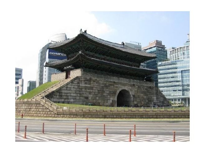 Photo of The heart of South Korea- Seoul 1/17 by Santa Jocita
