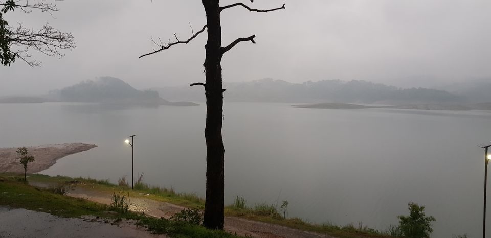 Photo of Umiam Lake, Meghalaya by 2itchyfeets