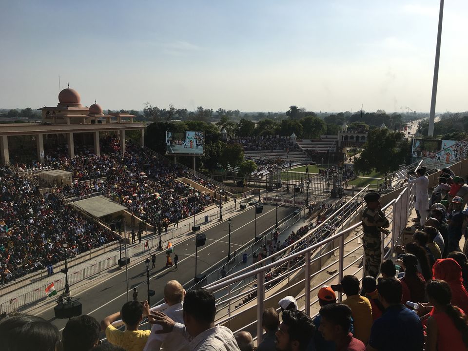 Photo of Attari-Wagah Border Ceremony - Ek Puraani chalti aayi hui nayi umeed. by 2itchyfeets