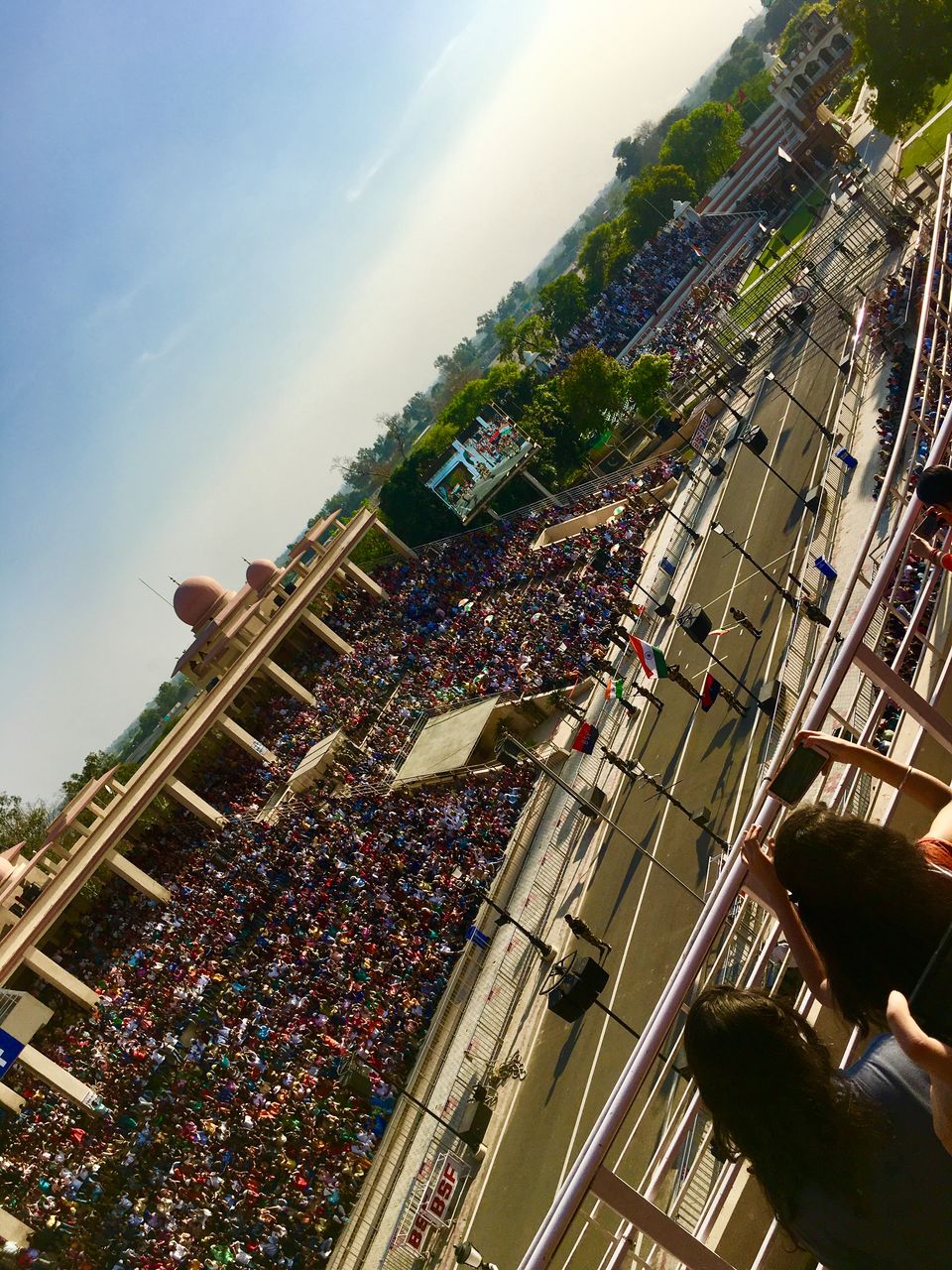 Photo of Attari-Wagah Border Ceremony - Ek Puraani chalti aayi hui nayi umeed. by 2itchyfeets