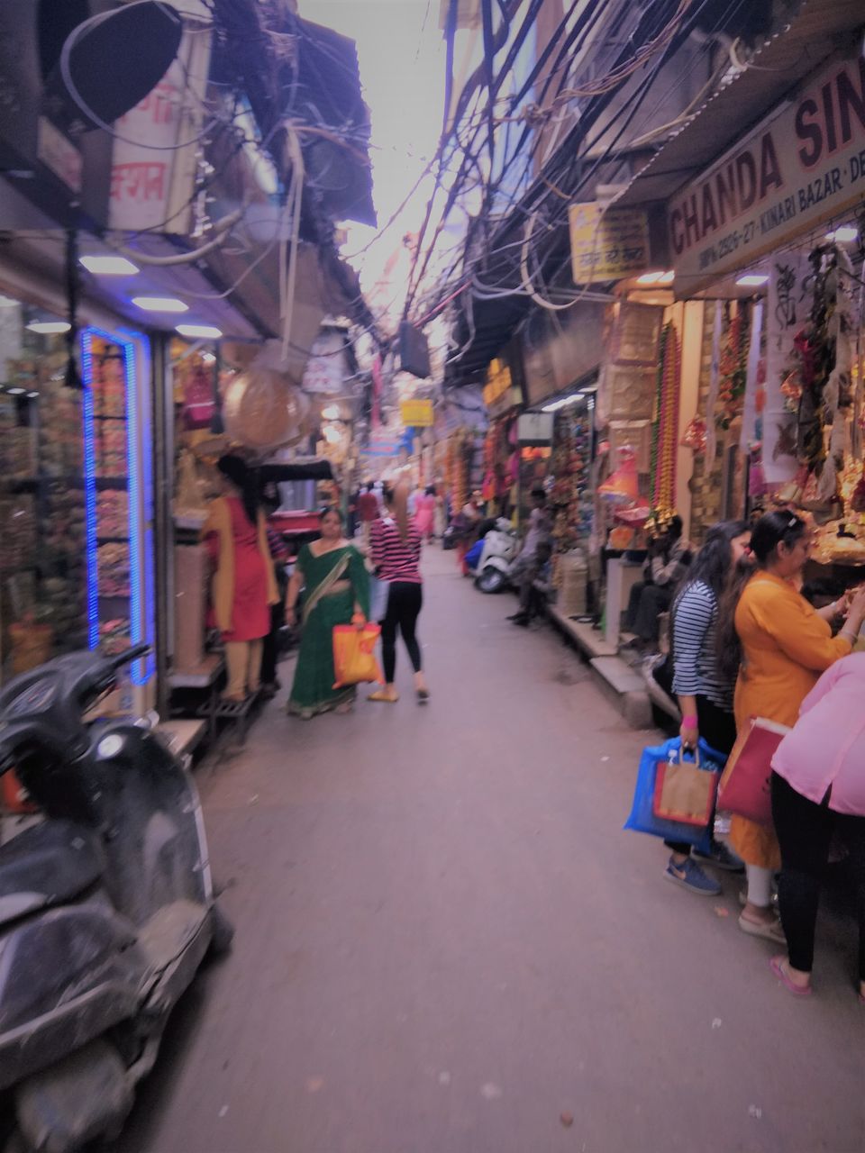 Photo of Cheerful Chandni Chowk...! by Hemanth Bhargav Murthy (Hemuu)