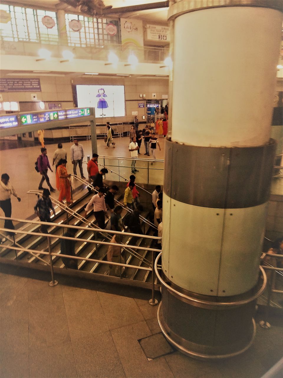 Photo of Witness the Life in Connaught Place by Hemanth Bhargav Murthy