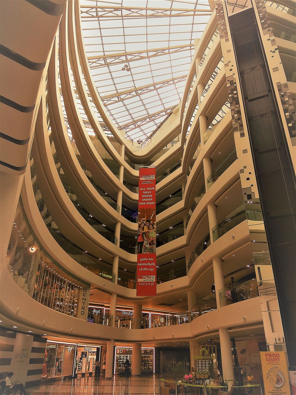 Photo of Explore the India's Largest Mall, now in Hyderabad. by Hemanth Bhargav Murthy (Hemuu)