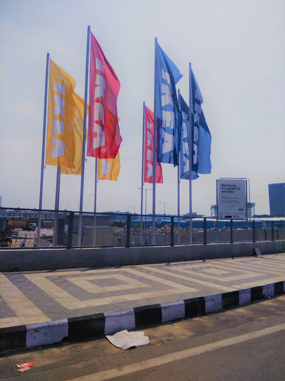 Photo of An afternoon at a Furnishing Heaven, IKEA Hyderabad. by Hemanth Bhargav Murthy (Hemuu)