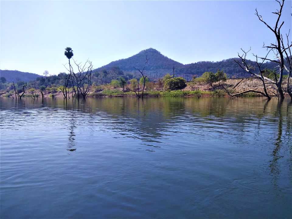 Photo of Boating on a lake water between the dead trees in Andhra Pradesh! by Hemanth Bhargav Murthy (Hemuu)