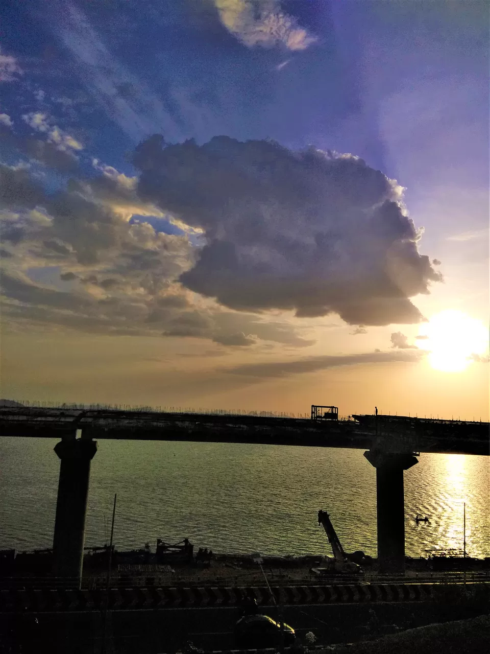 Photo of Prakasam Barrage, Prakasam Barrage Road, Vijayawada, Andhra Pradesh, India by Hemanth Bhargav Murthy (Hemuu) 