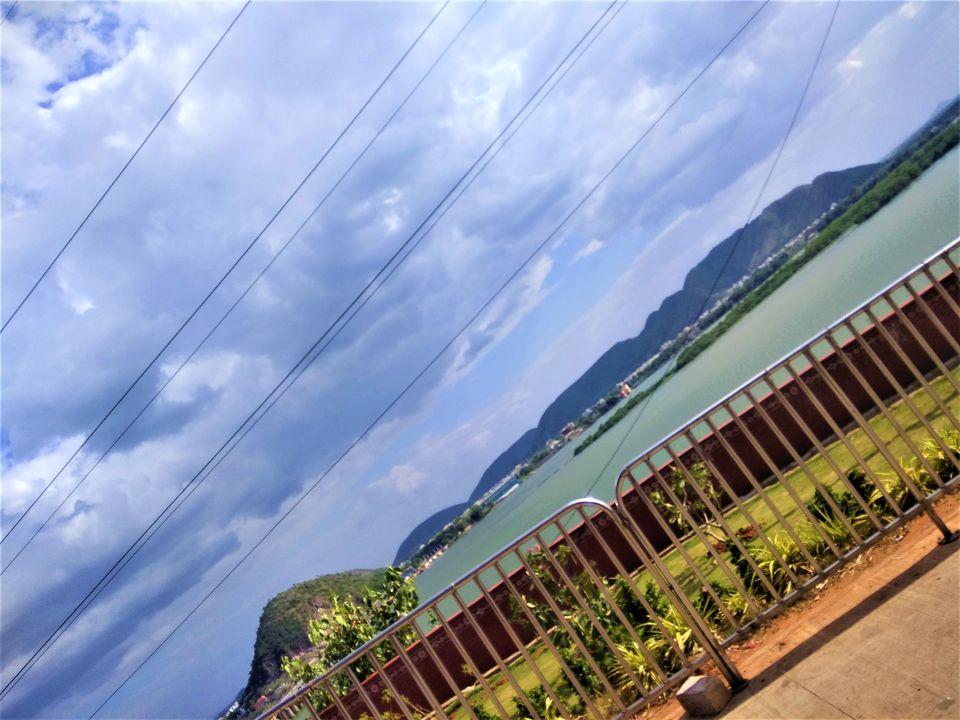 Photo of The Beauty and scenic view of Indrakeeladri, Vijayawada. by Hemanth Bhargav Murthy (Hemuu)