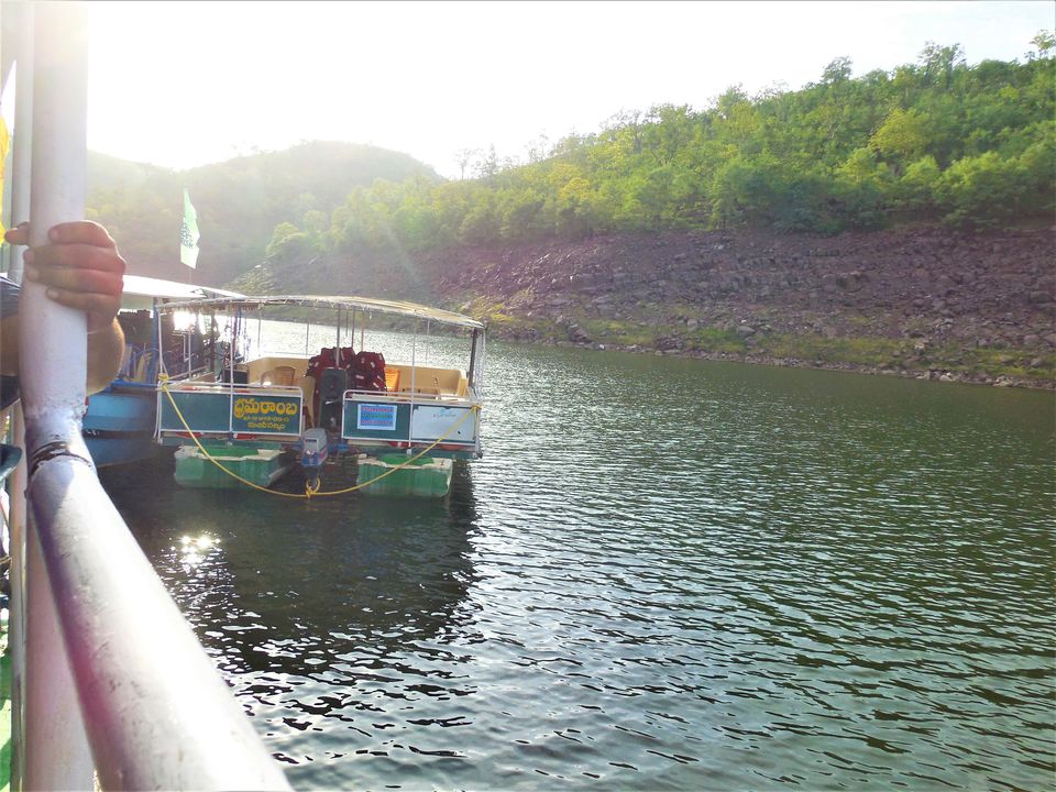 Photo of The brightening boating experience on the back waters of the River Krishna, Paatala Ganga Lake! 8/14 by Hemanth Bhargav Murthy (Hemuu)