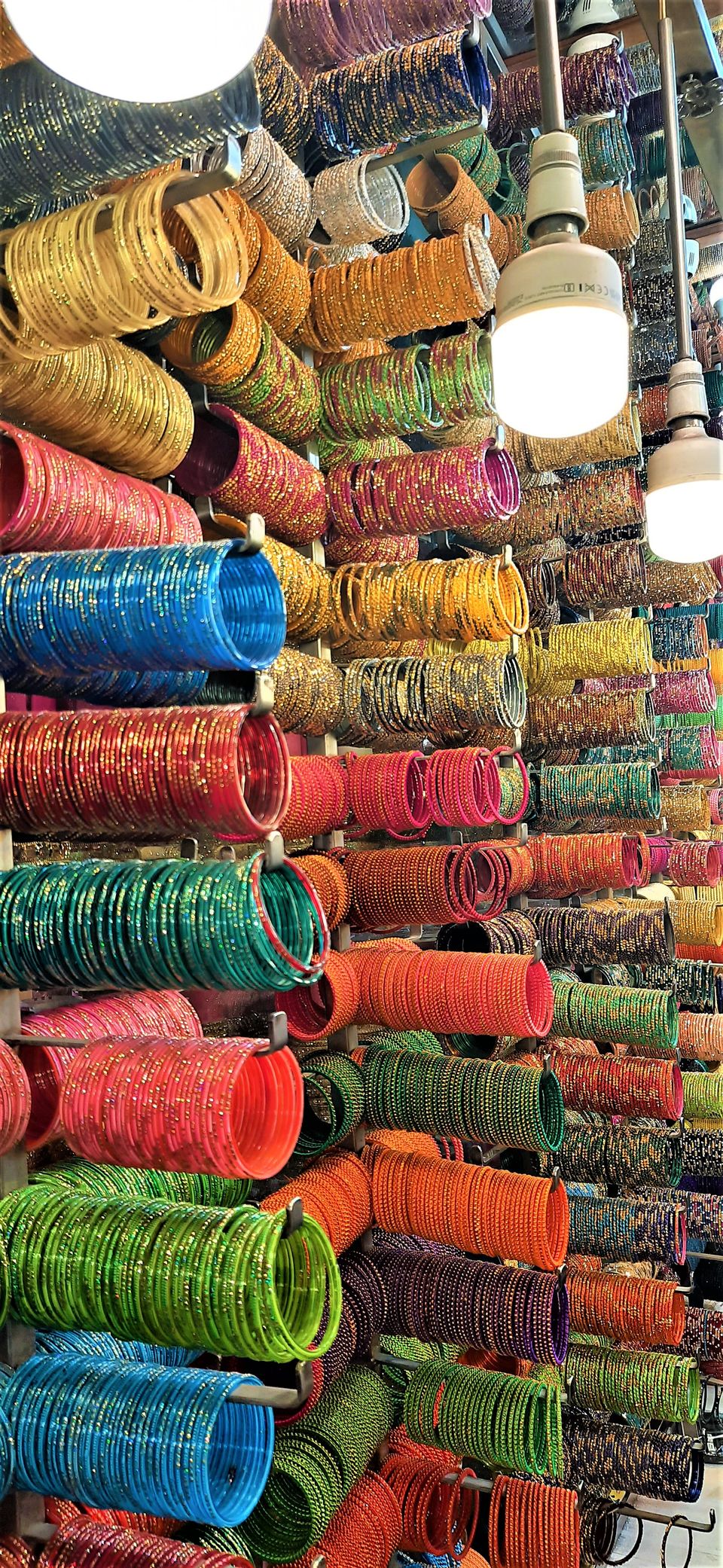Photo of The inexplicable beauty of Charminar and the awe struck shopping experience of Laad Bazaar! by Hemanth Bhargav Murthy (Hemuu)