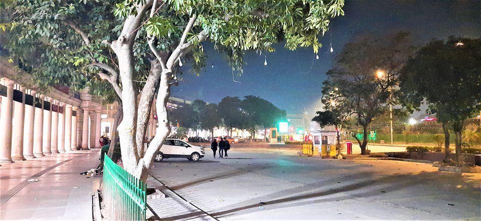 Photo of The calming beauty of Connaught place in odd timings, Delhi...! 3/11 by Hemanth Bhargav Murthy (Hemuu)