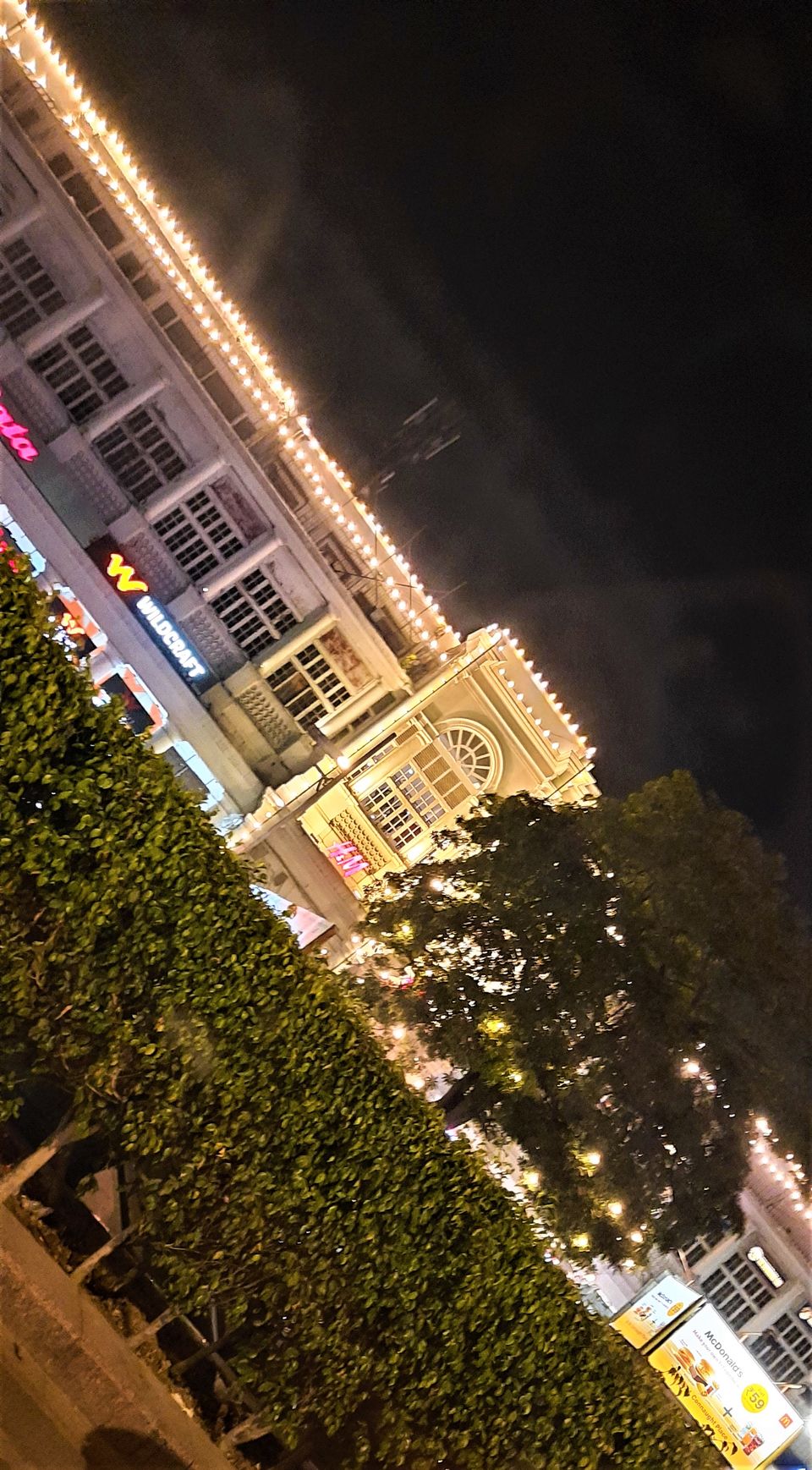Photo of The calming beauty of Connaught place in odd timings, Delhi...! 5/11 by Hemanth Bhargav Murthy (Hemuu)