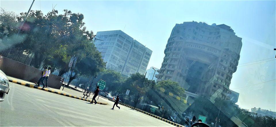 Photo of The calming beauty of Connaught place in odd timings, Delhi...! 11/11 by Hemanth Bhargav Murthy (Hemuu)