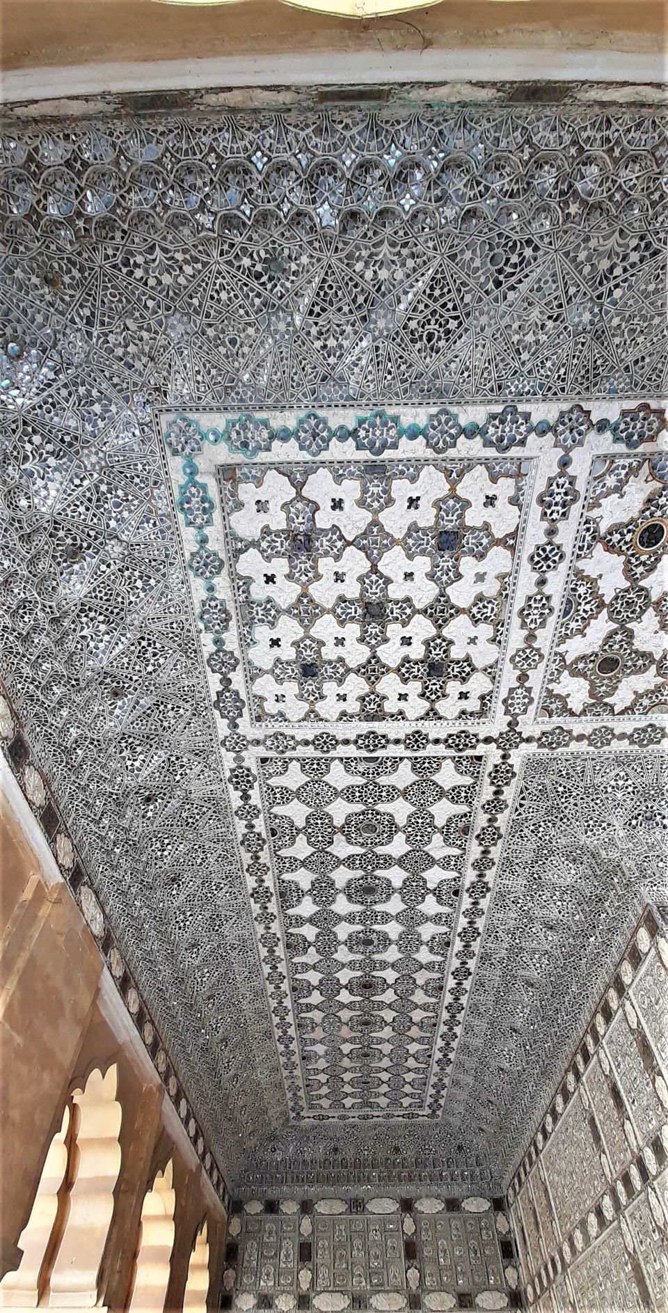 Photo of The enchanting Sheesh Mahal of Amber Fort is unmissable, Amer, Rajasthan! by Hemanth Bhargav Murthy (Hemuu)