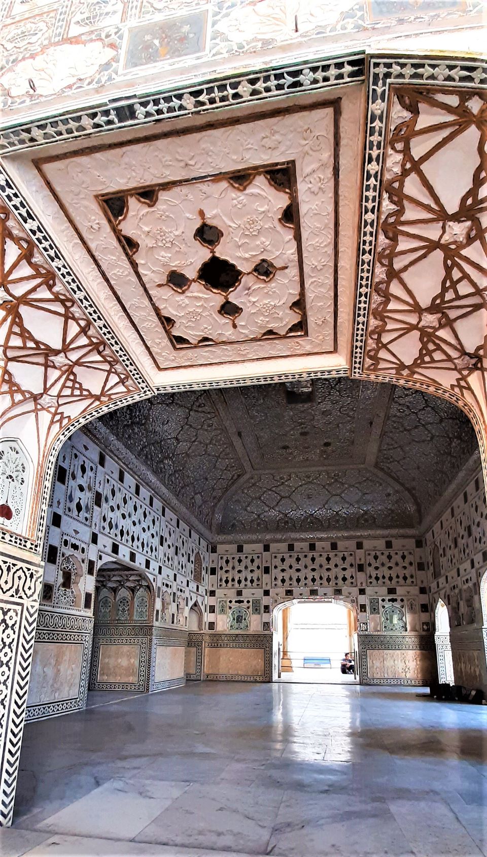 Photo of The enchanting Sheesh Mahal of Amber Fort is unmissable, Amer, Rajasthan! by Hemanth Bhargav Murthy (Hemuu)