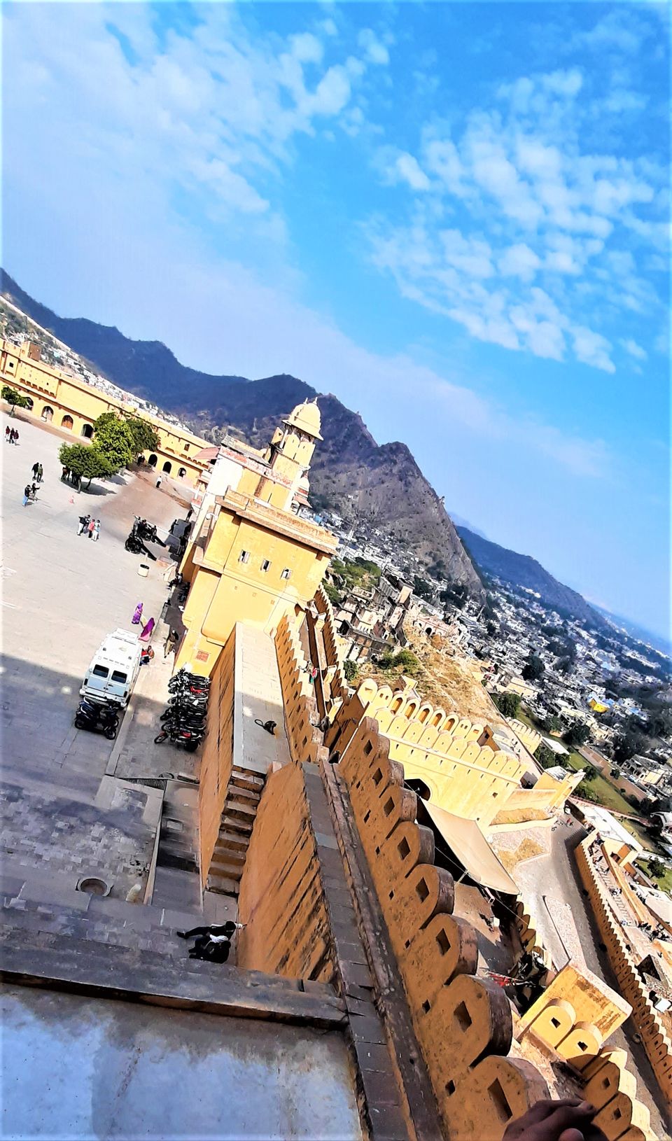 Photo of The Panoramic view from the coolest Diwan-i-aam of Amber Fort, is easy on the eye, Amer, Rajasthan! by Hemanth Bhargav Murthy (Hemuu)