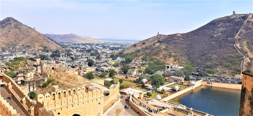 Photo of The Panoramic view from the coolest Diwan-i-aam of Amber Fort, is easy on the eye, Amer, Rajasthan! by Hemanth Bhargav Murthy (Hemuu)