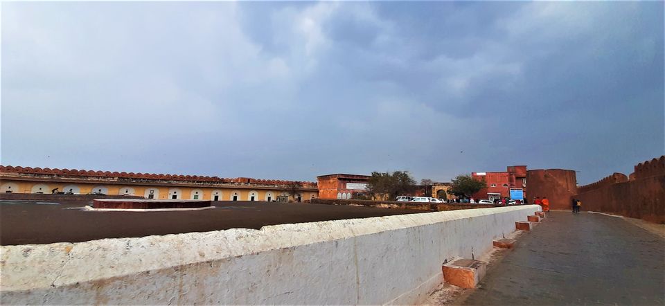 Photo of Under the Dark Clouds and rain soaked floors, the walls of Jaigarh Fort, look ravishingly vintage! by Hemanth Bhargav Murthy (Hemuu)