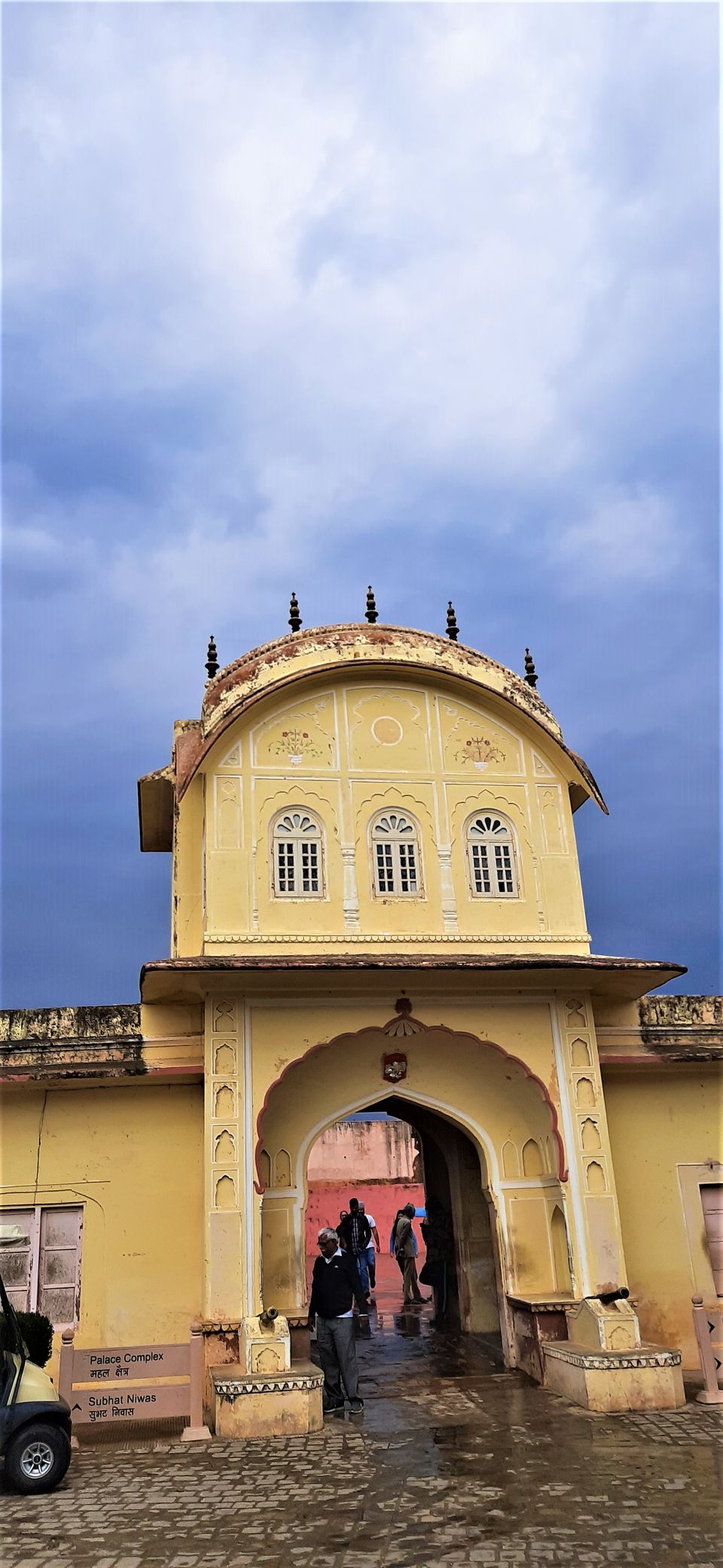 Photo of Under the Dark Clouds and rain soaked floors, the walls of Jaigarh Fort, look ravishingly vintage! by Hemanth Bhargav Murthy (Hemuu)